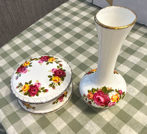Unmarked bone china cottage - unmarked,