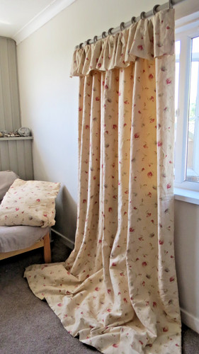 Charming delicate floral linen - charming,