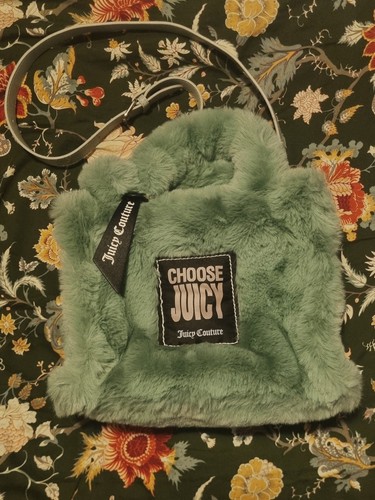 Juicy couture large faux fur - large,