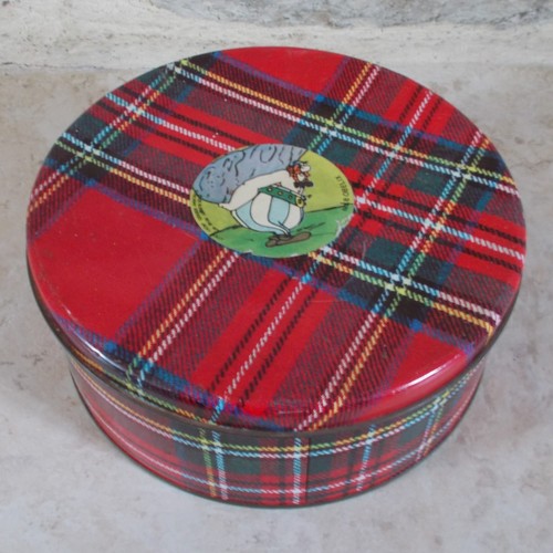 Vintage red scottish plaid - red,