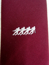 TUG O WAR  TAYLOR WOODROW BUILDING COMPANY 3 INCH polyester tie NECKTIE KLEVER