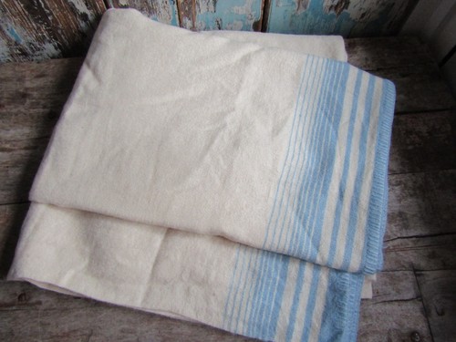 Vintage witney cream blue - &,