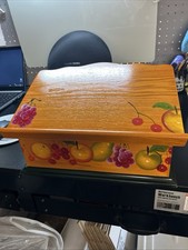 WOODEN RECIPE BOX WITH FRUIT