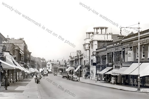 Tf025 station road harrow - station, ,