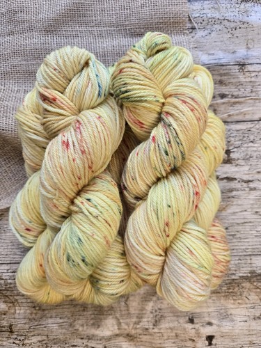 Hand dyed merino - hand,