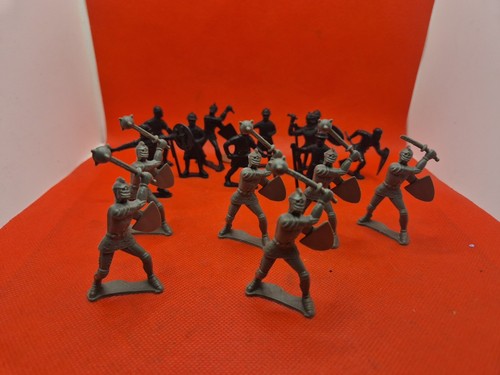 Plastic knights medieval - medieval, toy