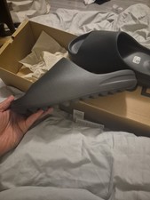 Yeezy Slide Onyx UK 12 Dark