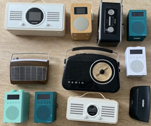Joblot x11 dab radios - joblot,