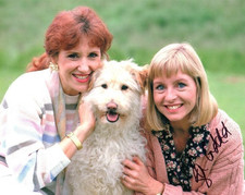 Television Autograph: LIZA GODDARD (Woof) Signed Photo