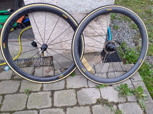 Mavic cosmic carbon pro wheel - carbon,