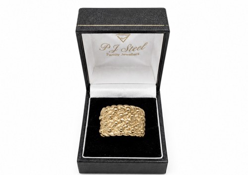 Preowned 9ct gold row - 9ct,
