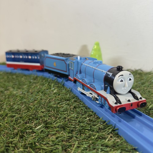 Thomas and friends talking - thomas,