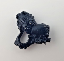 Marneus Calgar gauntlet/arm-