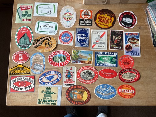 Job lot hotel vintage baggage - lot,