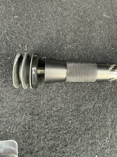 Aae nitrous carbon side - carbon,