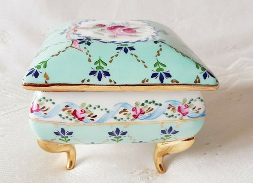 Trinket box with gilded - with,