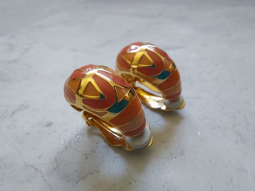 Vintage joan rivers enamel - joan,