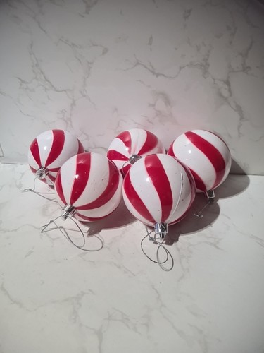 White red candy - x,