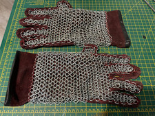MEDIEVAL HEAVY METAL CHAINMAIL GLOVES - LARP - USED