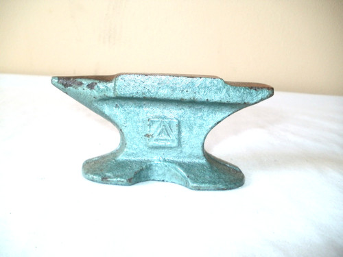 Vintage mini anvil - vintage,