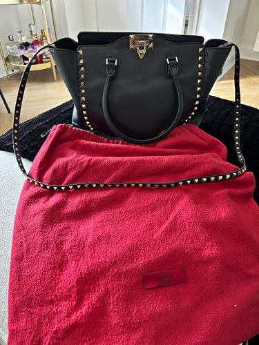 Valentino garavani black - garavani,