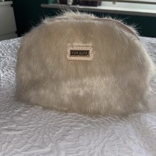 River Island Cream Fur Cosmetics Bag