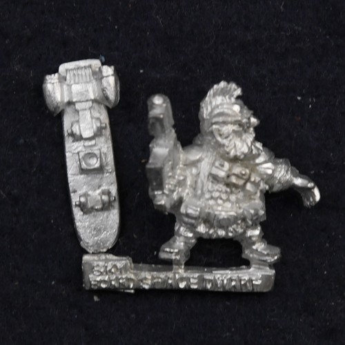 Squat space dwarf - space, surf