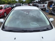 Ford Focus MK3 Front Windscreen Glass Heated 2015-2018 F1EJ-A03100-HB (Chipped)