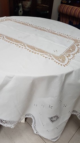 Vintage white linen cut - , out
