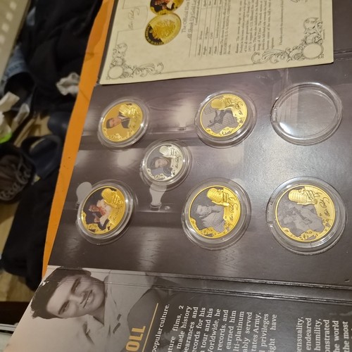 Elvis presley gold layered - presley,