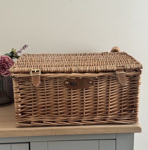 New harrods regency basket - new,