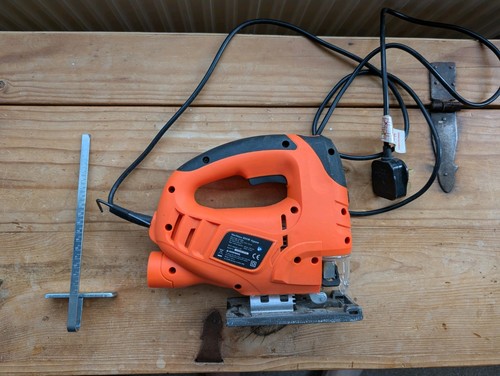 Vonhaus 800w jigsaw - with, laser