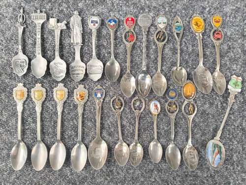 Job lot vintage souvenir - job,