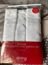 White Damask Table Cloth plus