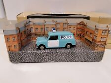 CORGI MORRIS MINI VAN POLICE