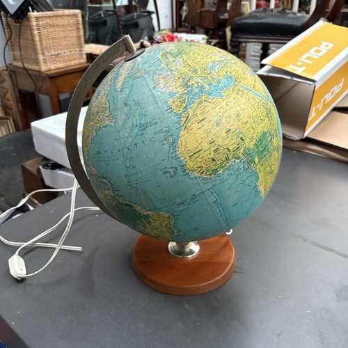Vintage 1990s scan - globe, a/s