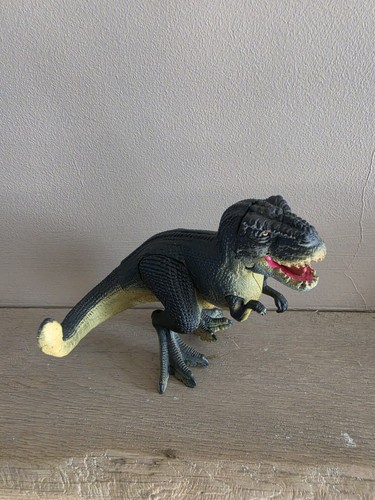 2005 playmates king - king, kong