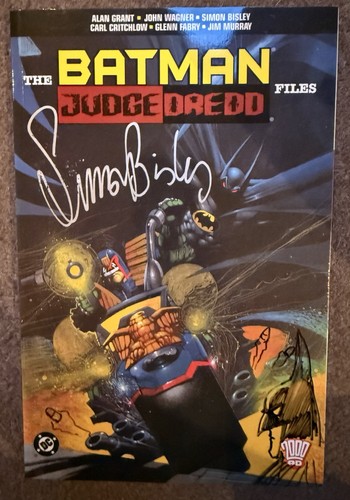 The batman judge dredd files - batman/judge,