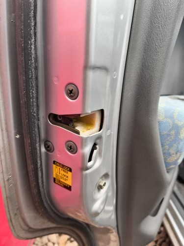 Suzuki wagon 2000 2004 door - suzuki, 2000-2004