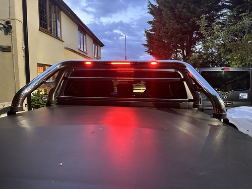 Nissan navara np300 stainless - nissan,