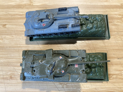 Lot toy model army - of, tanks
