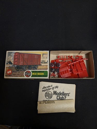 Airfix meat wagon kit used - wagon,