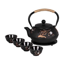 Cast Iron Teapot with Tea Cups