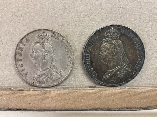 Queen victoria full crown - victoria, and