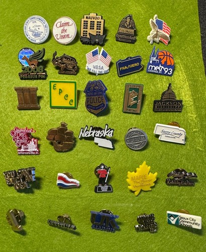 Job lot pin badges bulk - 30,