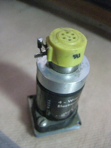 Clippard minimatic r481 - clippard, valve