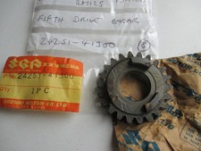 NOS SUZUKI PE175 RM125 RM100 FIFTH DRIVE GEAR 24251-41300