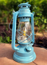 Vintage style Hurricane Retro