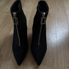 BNWT Gorgeous Faith Black