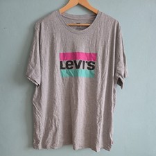 Levi's Mens T-shirt New.  Grey